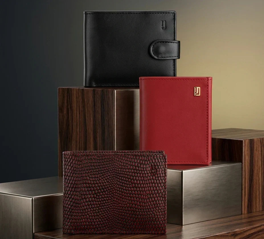 What Makes a Men’s Leather Wallet Worth the Price?