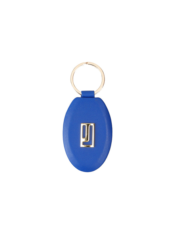 Classic leather key fob ring.