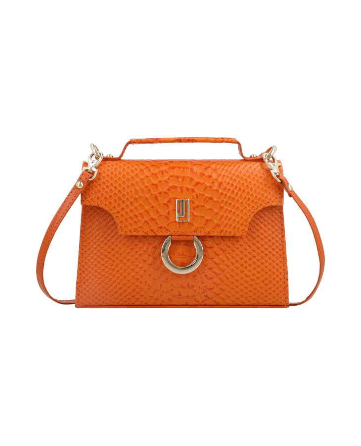 Sophisticated leather handbag with flap.